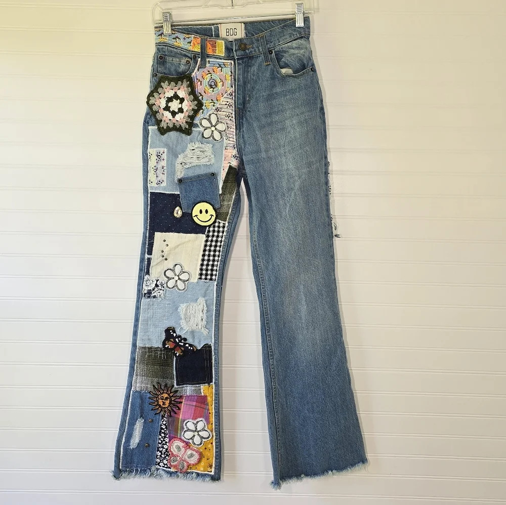 Urban Outfitters BDG High Waisted Flare Jean Indigo Crafted 26 - Picture 3 of 12